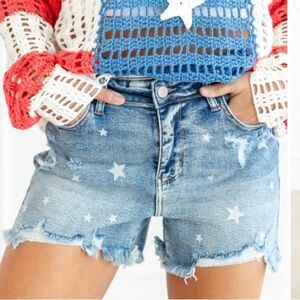 Judy Blue Star Status Energy Cut-Off Denim
Shorts